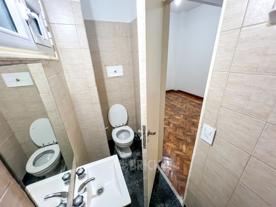 AUSTRIA al 2500 Piso PB