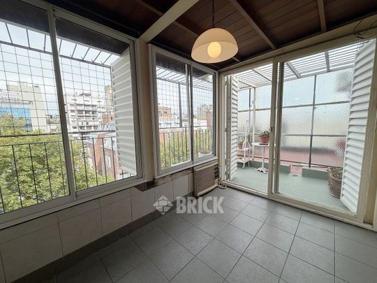 LOPEZ, VICENTE al 1900 Piso 9