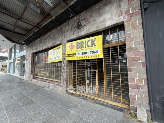 YRIGOYEN, HIPOLITO, AV. al 8200