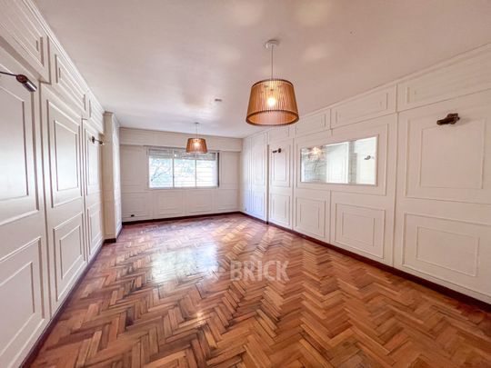 ZABALA al 2400 Piso 1