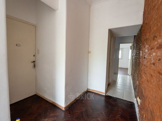 NAON, ROMULO S., DR. al 2200 Piso 2