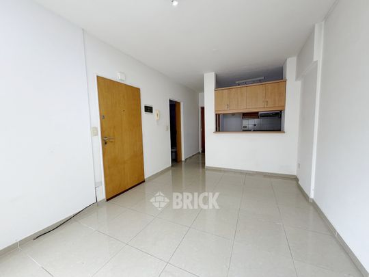 AZCUENAGA al 1100 Piso 9