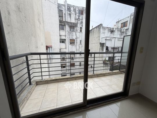 AZCUENAGA al 1100 Piso 9