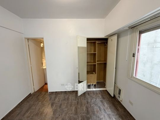 AZCUENAGA al 1900 Piso 6