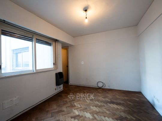 ALBERDI, JUAN B., AV. al 500 Piso 2