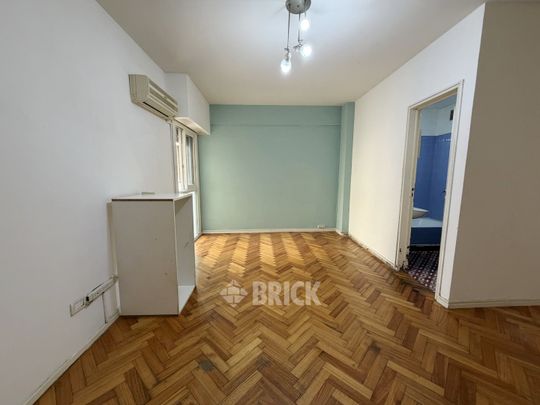 SUIPACHA al 700 Piso 4