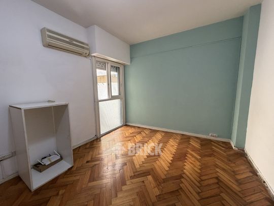 SUIPACHA al 700 Piso 4