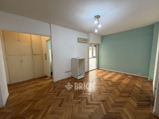 SUIPACHA al 700 Piso 4