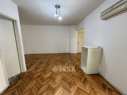 SUIPACHA al 700 Piso 4