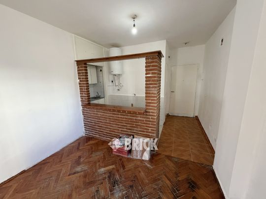 AZCUENAGA al 300 Piso 2