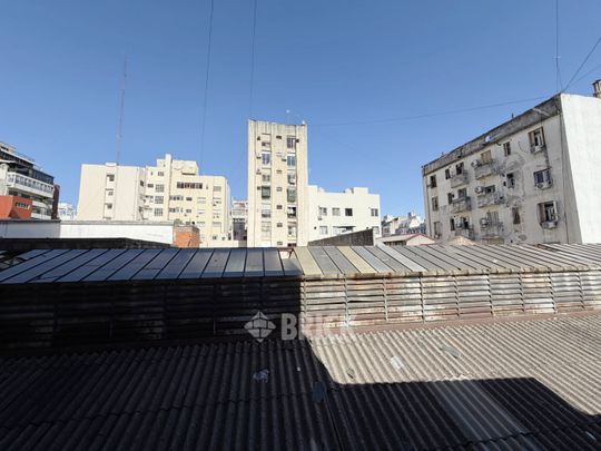 AZCUENAGA al 300 Piso 2