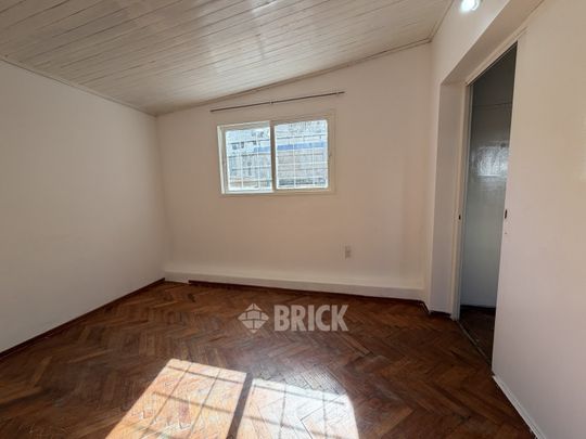 AZCUENAGA al 300 Piso 2