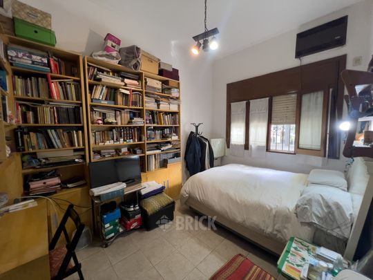 ALBERDI, JUAN B., AV. al 2800 Piso PB