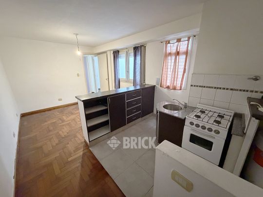 GOMEZ, VALENTIN al 3100 Piso 2