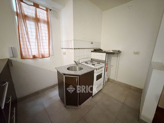 GOMEZ, VALENTIN al 3100 Piso 2