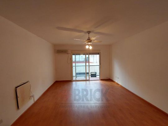 PACHECO DE MELO al 2900 Piso 1