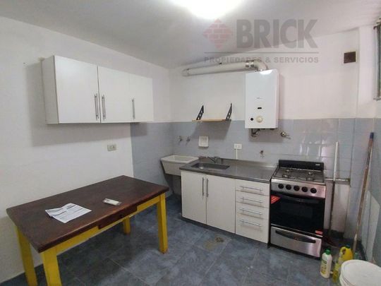 PACHECO DE MELO al 2900 Piso 1