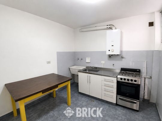 PACHECO DE MELO al 2900 Piso 1