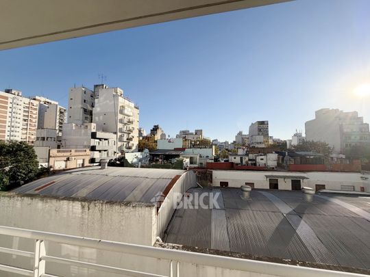 HUMBERTO 1° al 2000 Piso 3