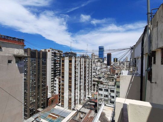 SUIPACHA al 700 Piso 14