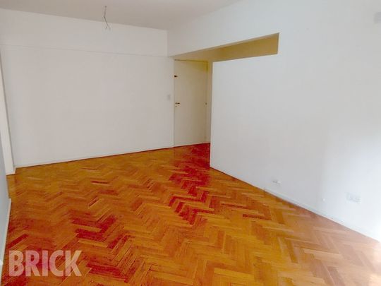 SUIPACHA al 700 Piso 5