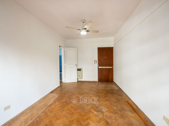 FALCON, RAMON L., CNEL. al 1800 Piso 2