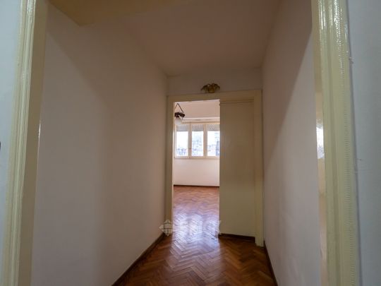 RIVADAVIA, AV. al 2500 Piso 8