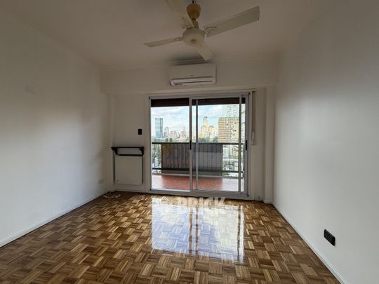 CHENAUT, AV. al 1700 Piso 8