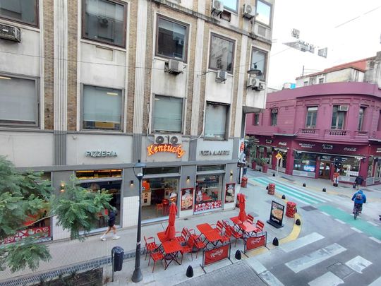 PARAGUAY al 500 Piso 1