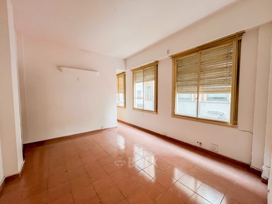 PARAGUAY al 500 Piso 1