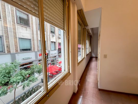 PARAGUAY al 500 Piso 1