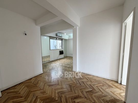 CHARCAS al 3100 Piso 8