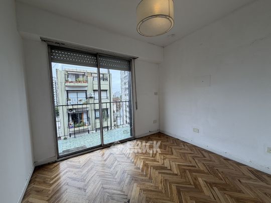 CHARCAS al 3100 Piso 8