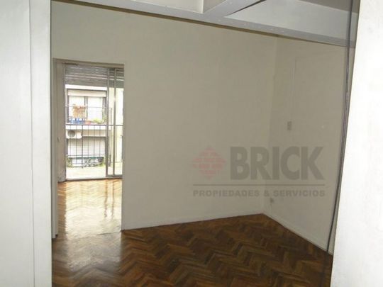 CHARCAS al 3100 Piso 8