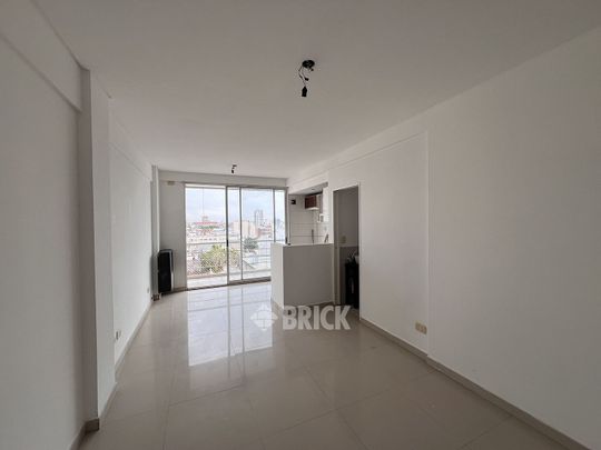 CARACAS al 1200 Piso 8
