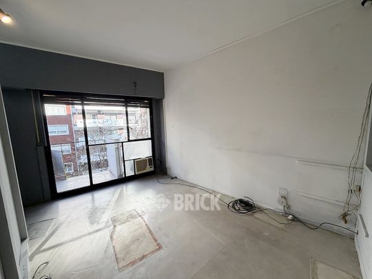 SANTA FE, AV. al 3300 Piso 5