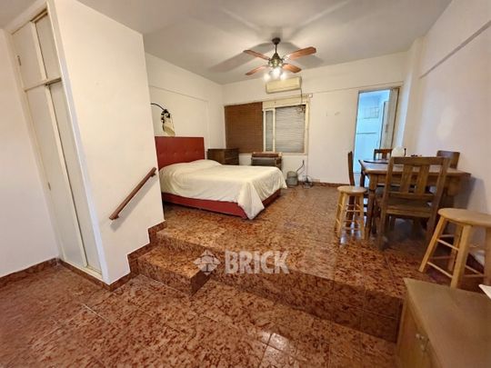 ACUÑA DE FIGUEROA al 1400 Piso 2