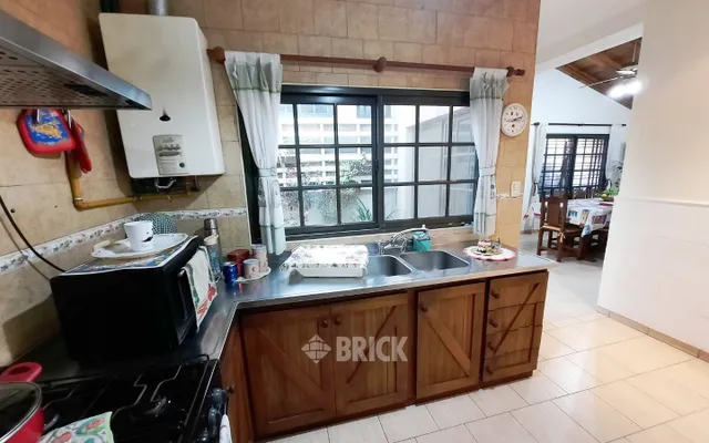 PERON, EVA, AV. al 2700 6