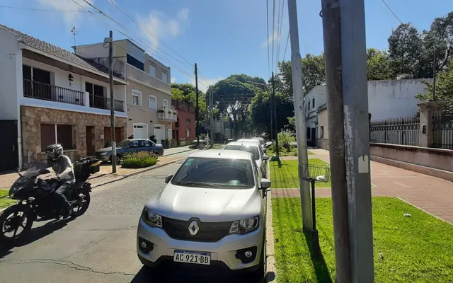 DEL VALLE IBERLUCEA al 4300 4