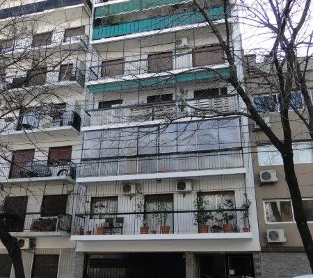 CHARLONE al 300 Piso 4 16