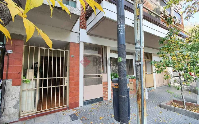 ARANGUREN, JUAN F., DR. al 1200 Piso 2 14
