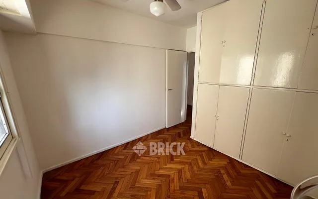 SUIPACHA al 700 Piso 10 8