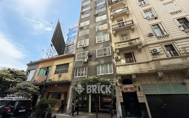 ALVEAR, MARCELO T. DE al 900 Piso 2 26