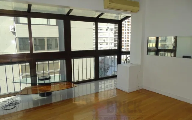 POSADAS al 1300 Piso 15 23