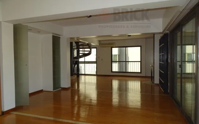 POSADAS al 1300 Piso 15 3