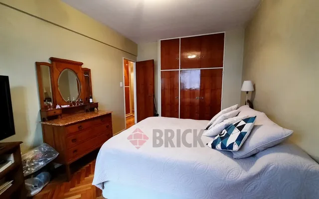 SALGUERO, JERONIMO al 2100 Piso 3 10