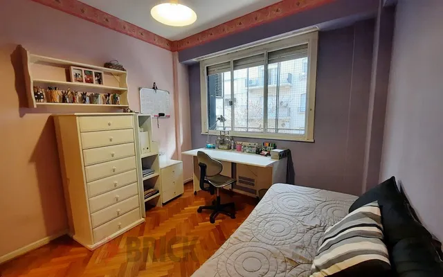 SALGUERO, JERONIMO al 2100 Piso 3 12