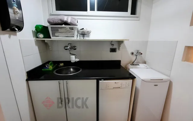 SALGUERO, JERONIMO al 2100 Piso 3 24
