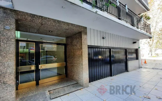 SALGUERO, JERONIMO al 2100 Piso 3 32