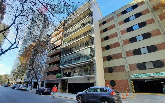 SALGUERO, JERONIMO al 2100 Piso 3 33